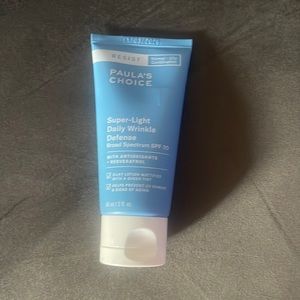 Paula's Choice
RESIST Super-Light Daily Wrinkle Defense Face Sunscreen SPF 30